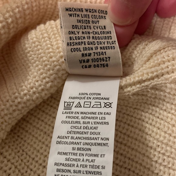 NWT LL Bean V neck sweater - Picture 5 of 7